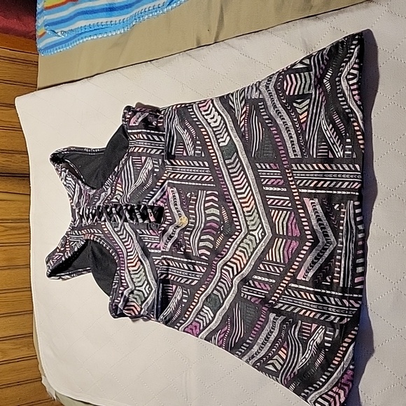 Ladies 2 PC tank top & leggings set - Picture 8 of 12